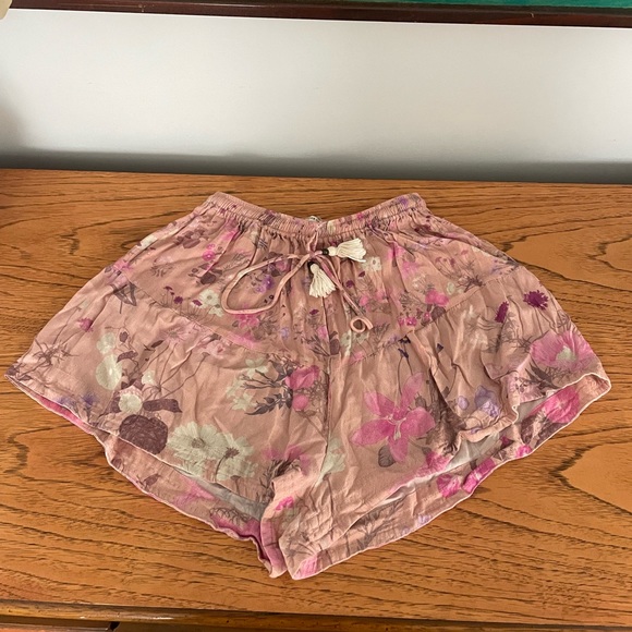 SPELL wild blossom drawstring shorts - Picture 4 of 9